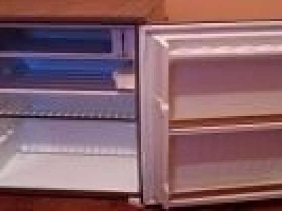 FRIGIDAIRE 3.3 CUBIC FEET - COMPACT REFRIGERATOR